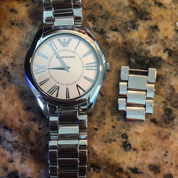 Watch - Picture 4 of 6